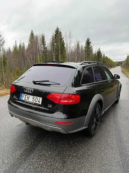Audi A4 Allroad 2012 photo 3