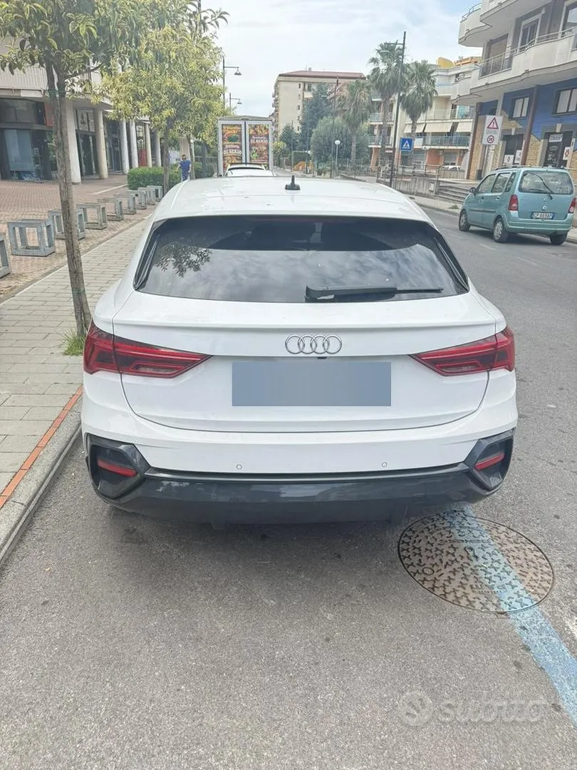 Audi Q3 2020 photo 2