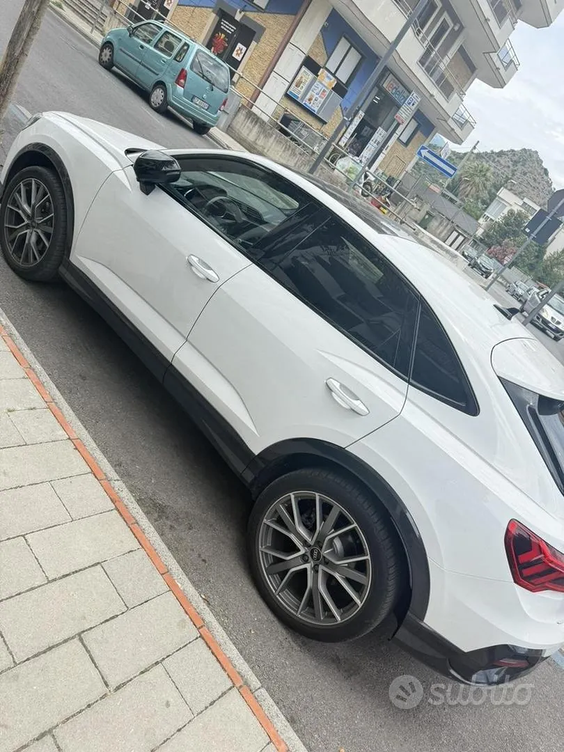 Audi Q3 2020 photo 3