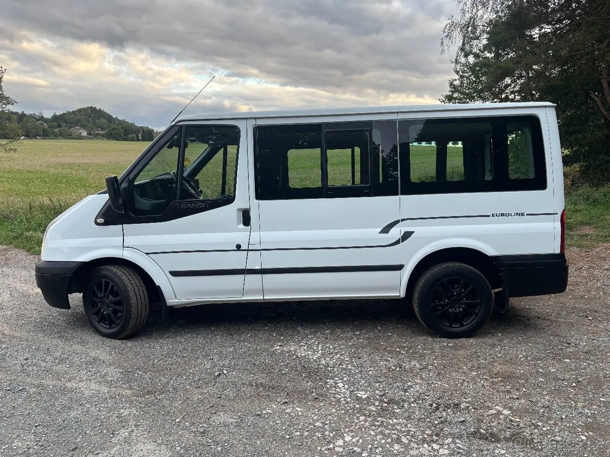 Ford Transit 2012 photo 2