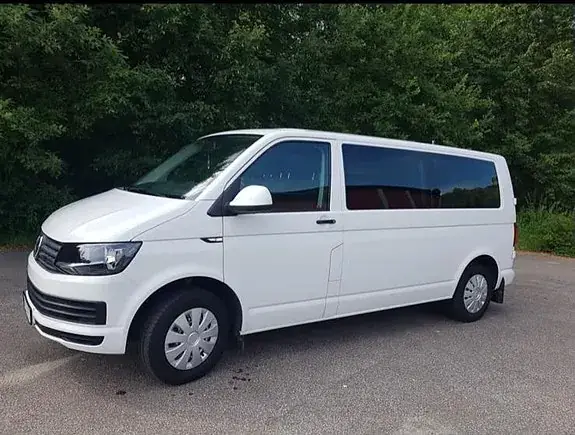 Volkswagen Caravelle 2016 photo 2