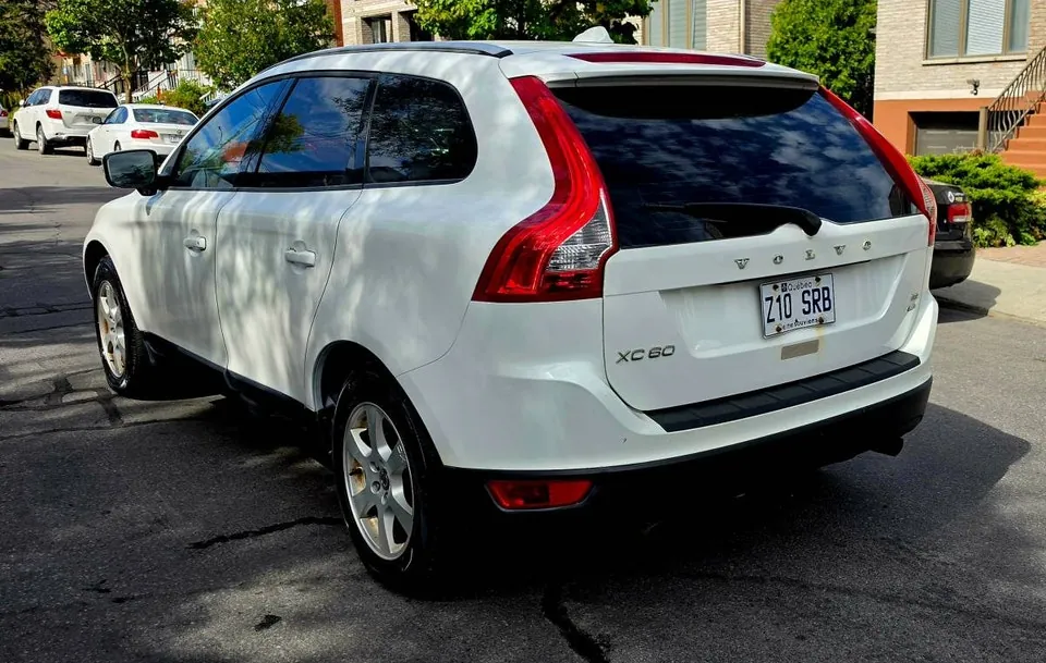Volvo Xc60 2010 photo 2