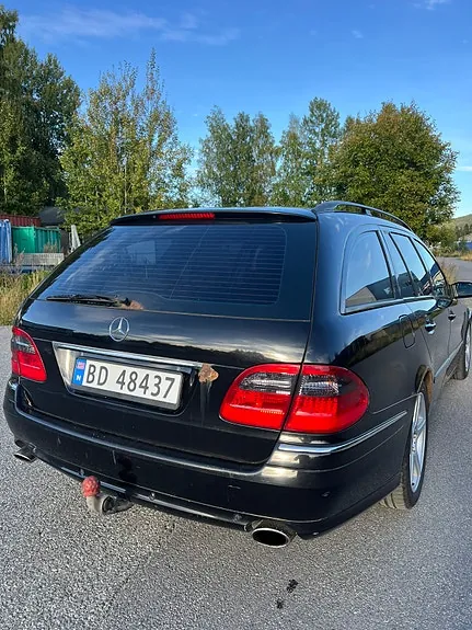 Mercedes-Benz E-Class 2006 photo 4
