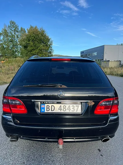 Mercedes-Benz E-Class 2006 photo 5