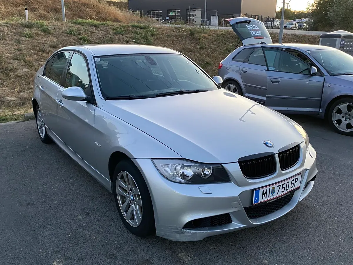 BMW 3 Series 2006 photo 2