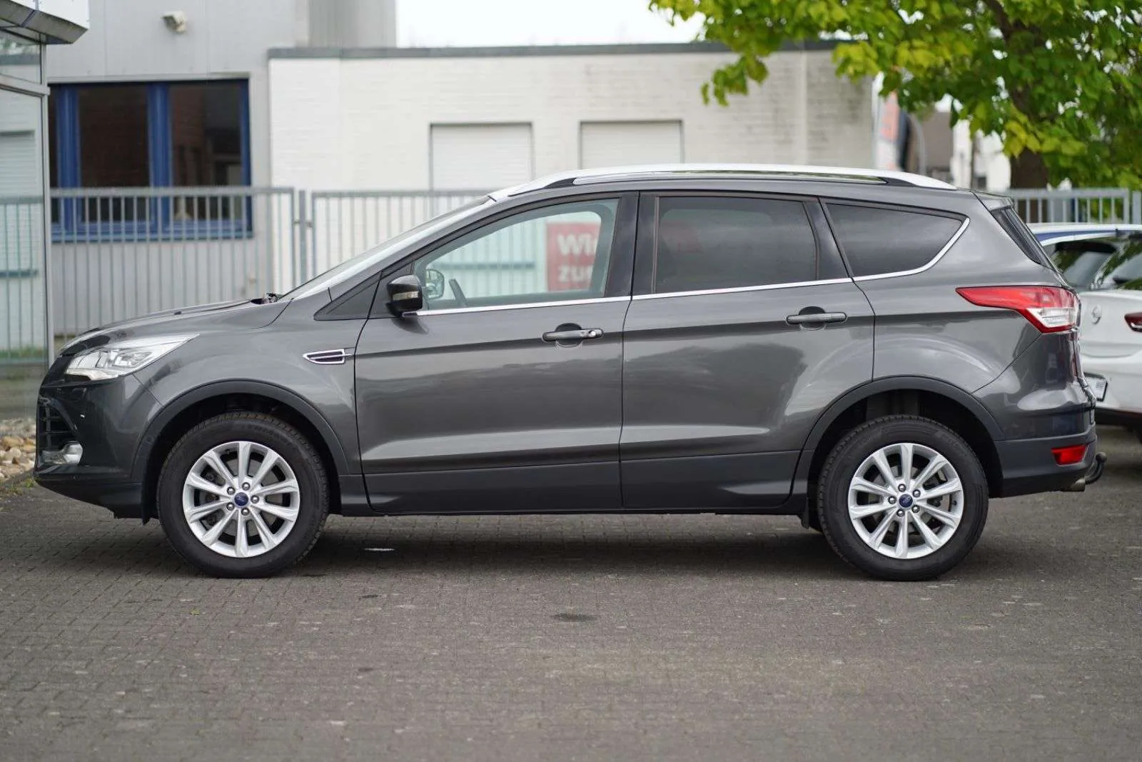 Ford Kuga 2016 photo 2