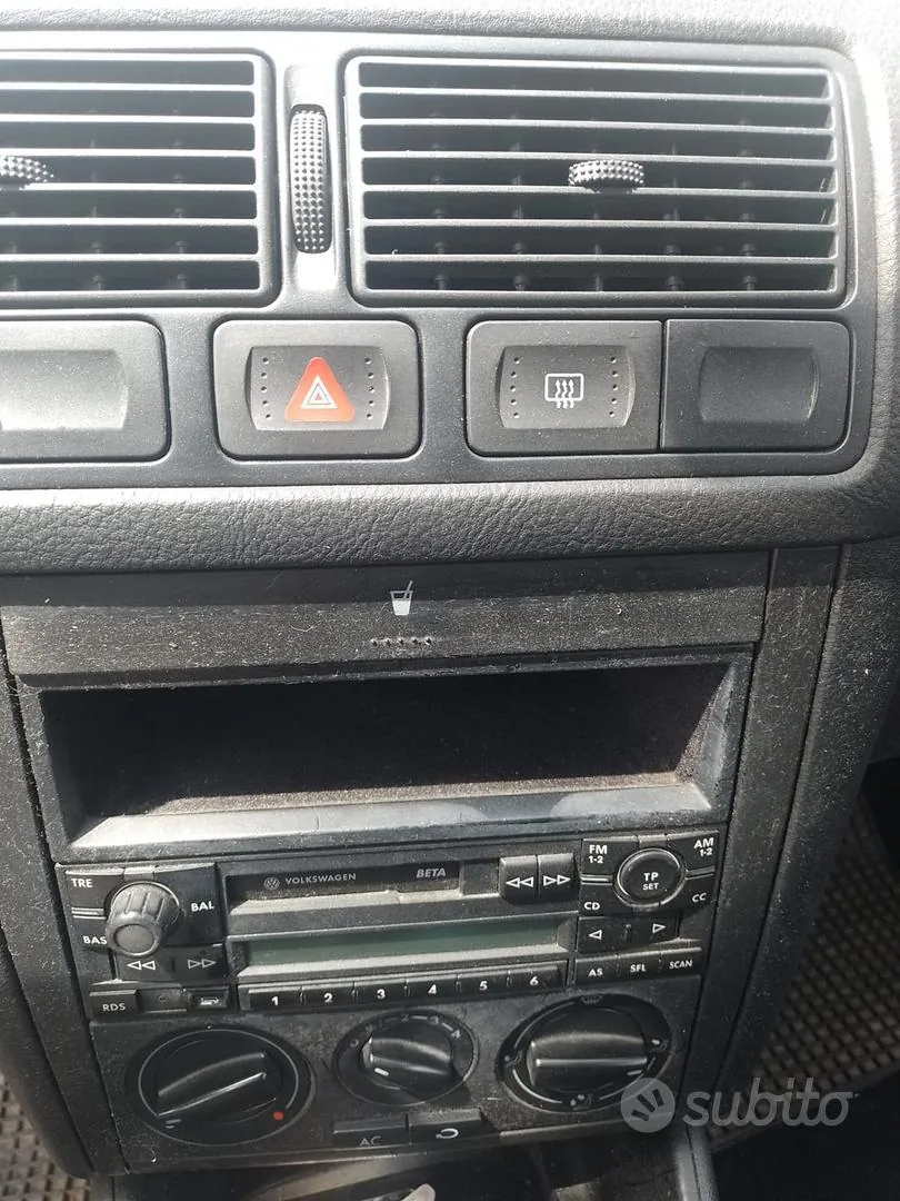 Volkswagen Golf 2001 photo 4