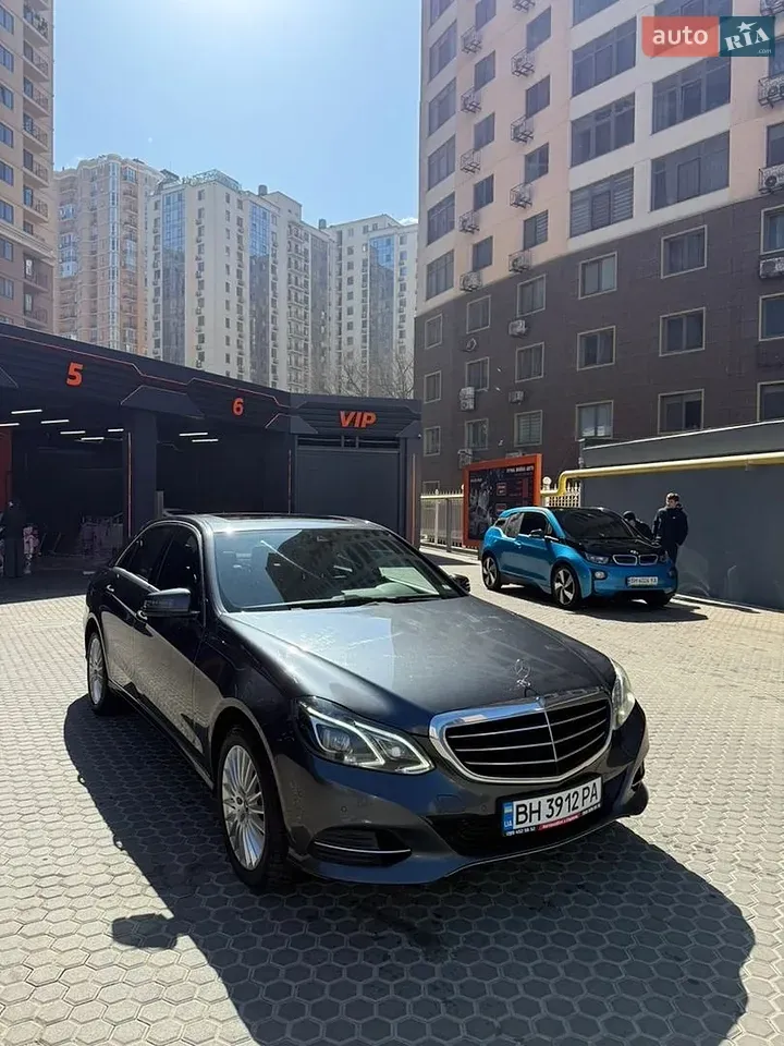 Mercedes-Benz E-Class 2015 photo 3