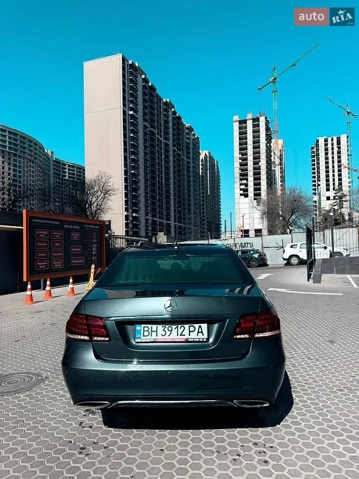 Mercedes-Benz E-Class 2015 photo 5