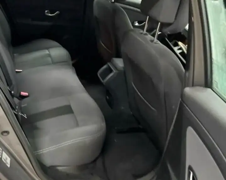 Renault Megane 2010 photo 3