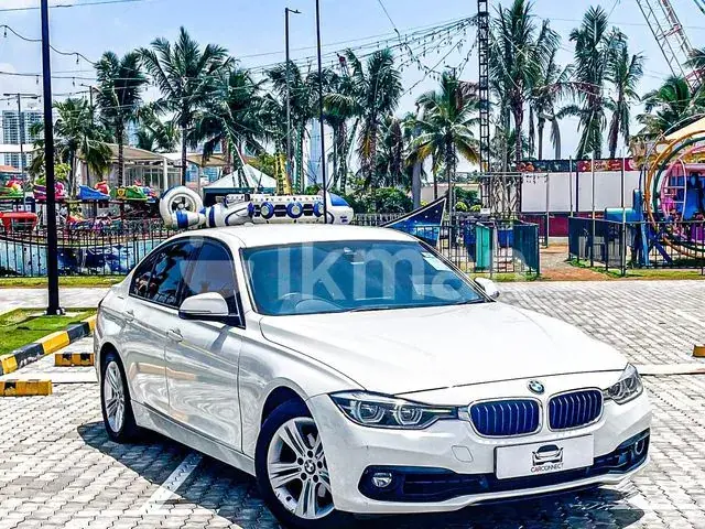 BMW 318I