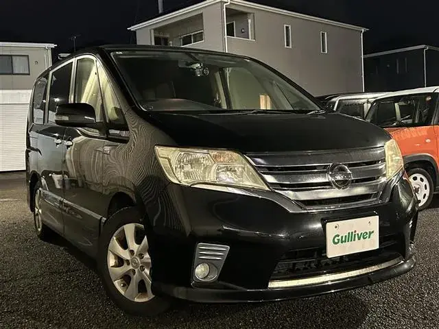 Nissan Serenade