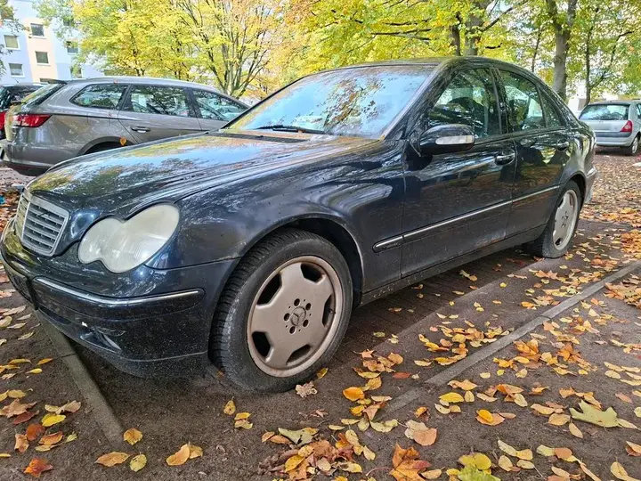 Mercedes-Benz C180