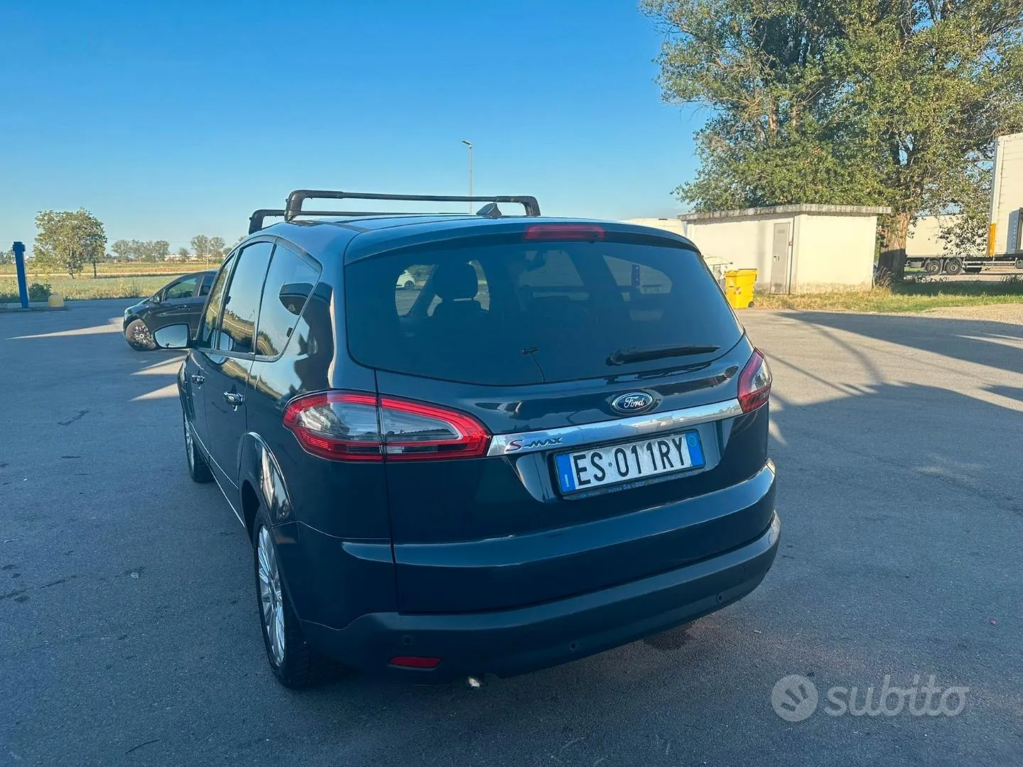 Ford S-Max 2014 photo 2