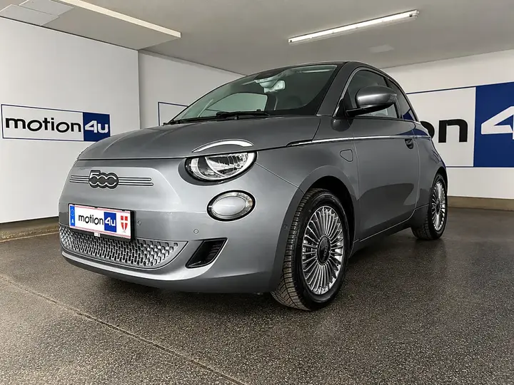 Fiat 500E