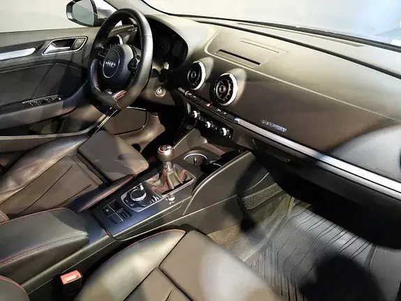 Audi S3 2014 photo 4