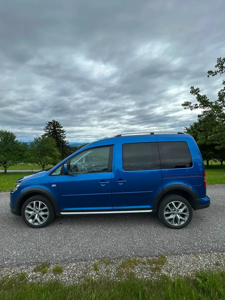 Volkswagen Caddy 2013 photo 2