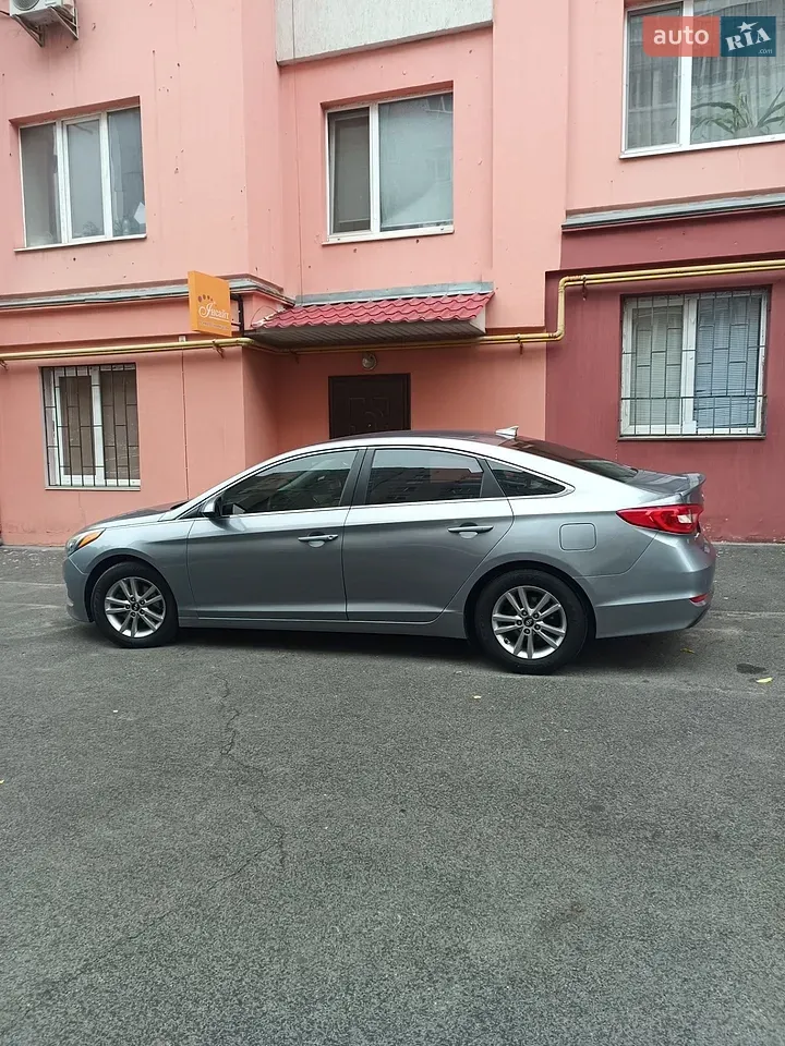 Hyundai Sonata 2015 photo 2