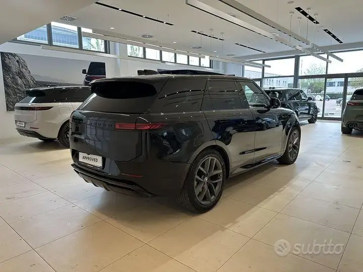Land Rover Range Rover Sport 2025 photo 2