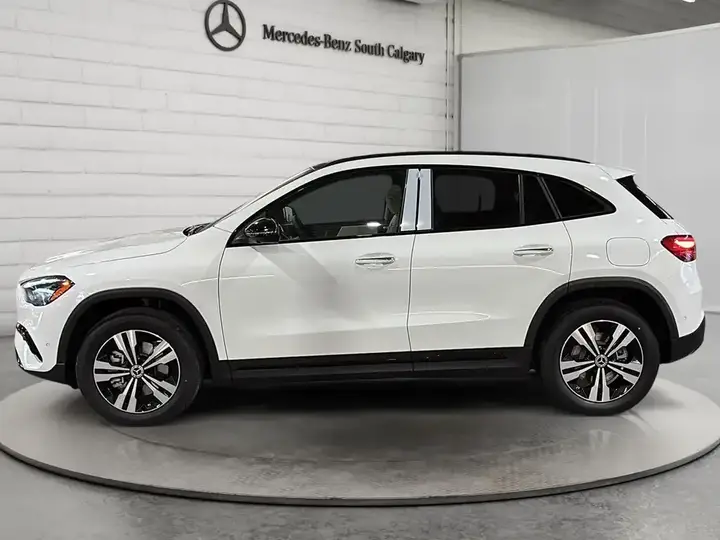 Mercedes-Benz Gla 2026 photo 5