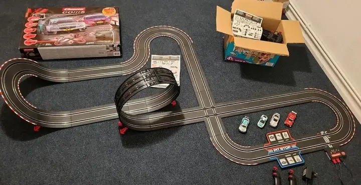Carrera Go