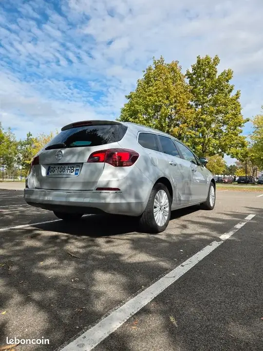 Opel Astra 2016 photo 2