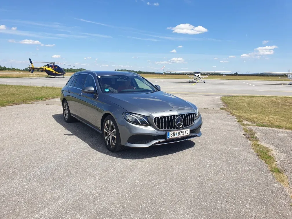 Mercedes-Benz E-Class 2020 photo 2