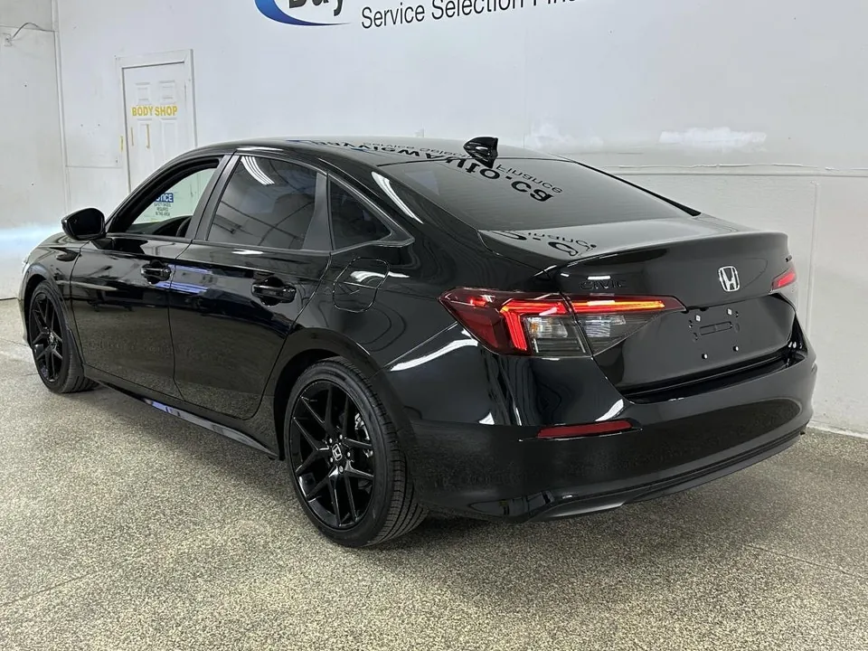 Honda Civic 2026 photo 5