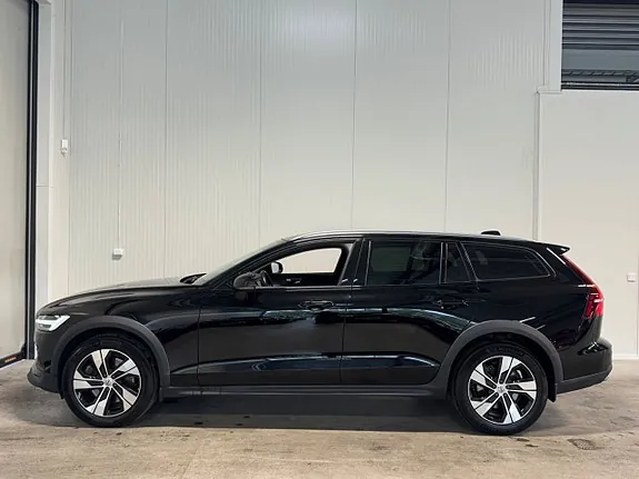 Volvo V60 Cross Country 2021 photo 5