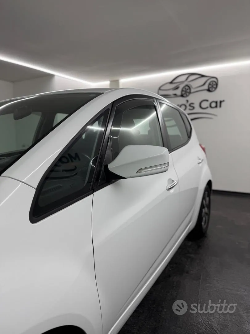 Hyundai Ix20 2015 photo 5