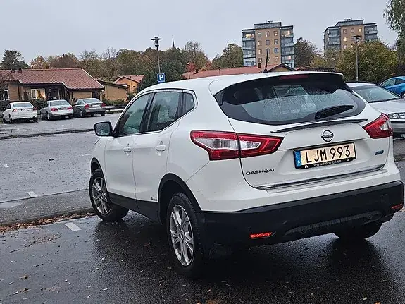 Nissan Qashqai 2015 photo 2
