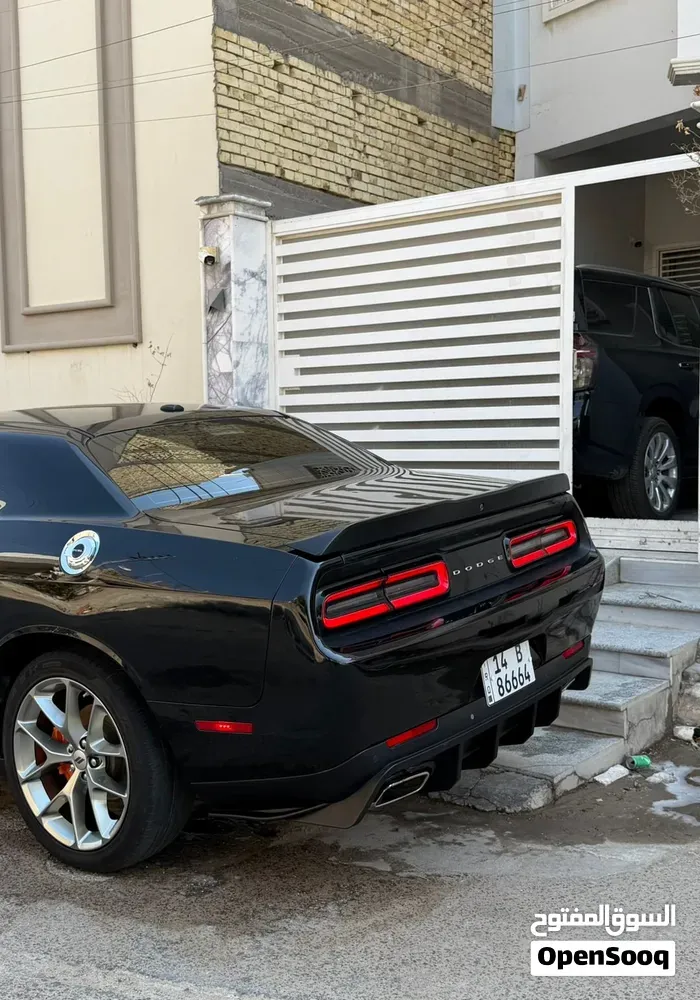 Dodge Challenger 2023 photo 2