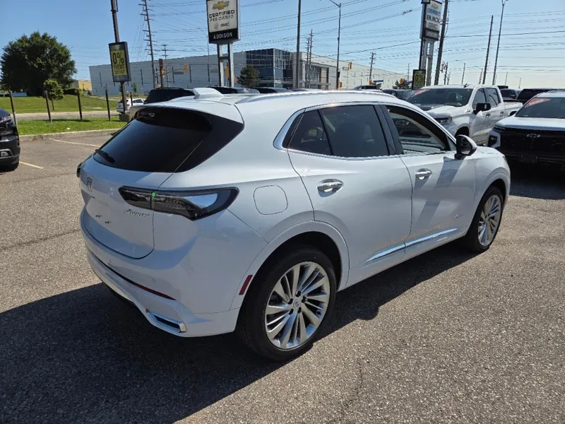 Buick Envision 2026 photo 4