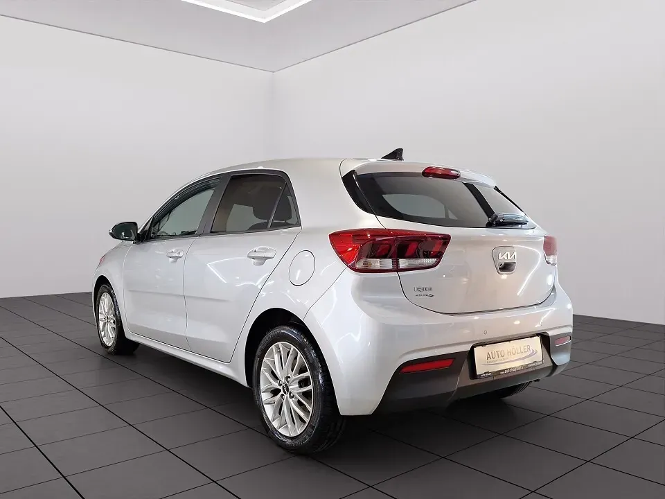 Kia Rio 2022 photo 2