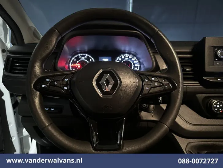 Renault Trafic 2022 photo 3