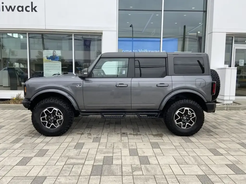 Ford Bronco 2024 photo 2