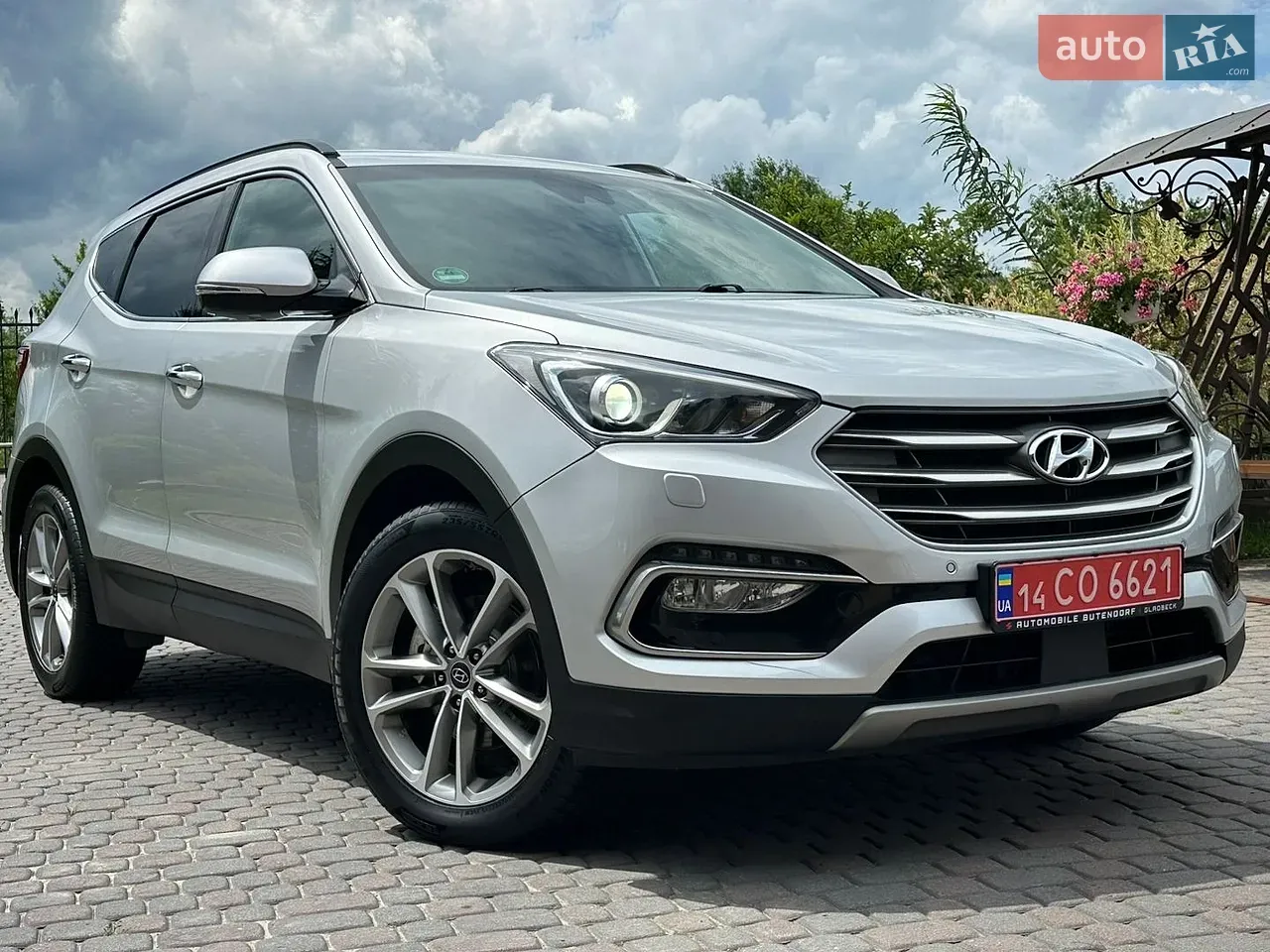 Hyundai Santa Fe 2016 photo 3
