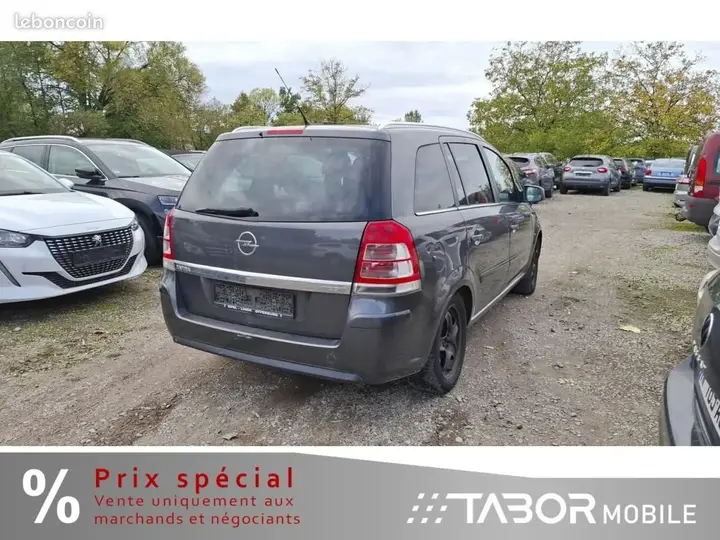 Opel Zafira 2011 photo 3