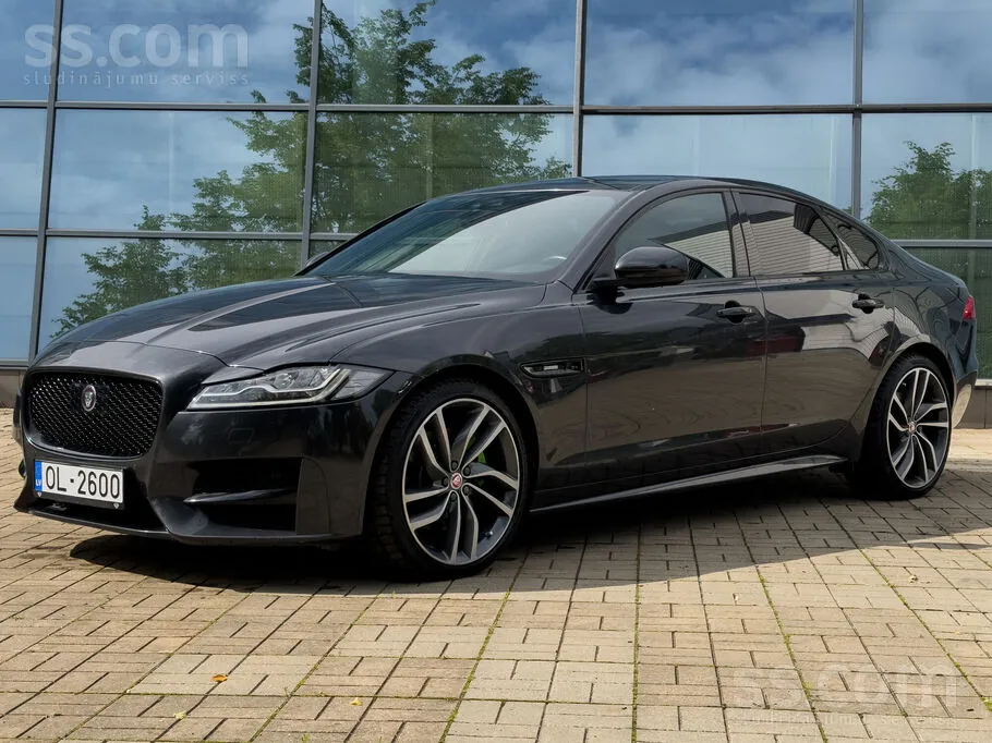 Jaguar Xf 2016 photo 2