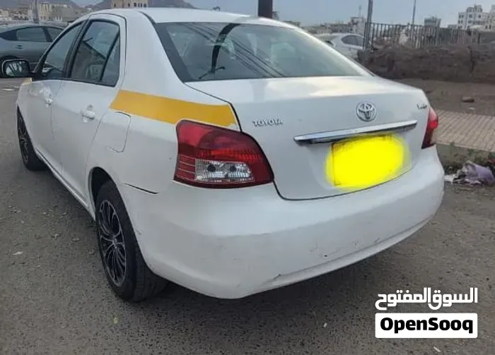 Toyota Yaris 2007 photo 2