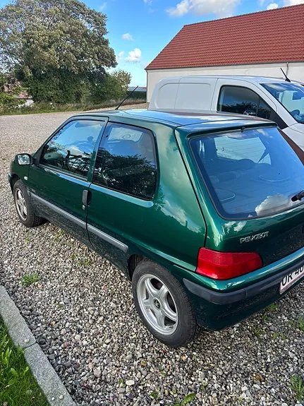 Peugeot 106 2001 photo 2
