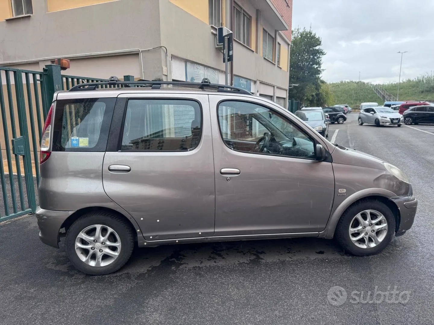 Toyota Yaris Verso 2003 photo 4