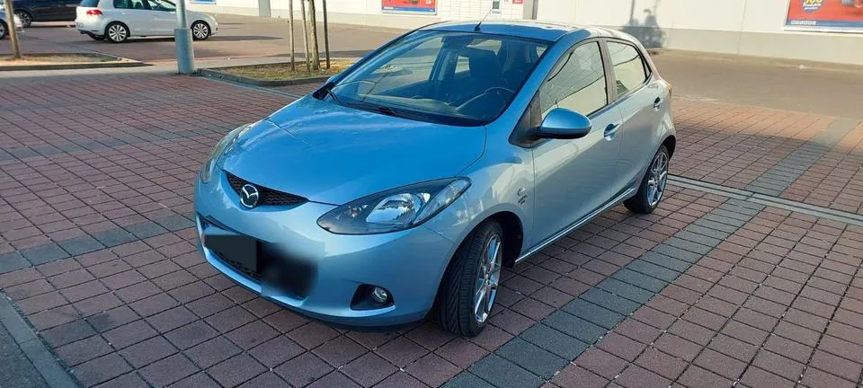 Mazda 2