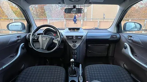 Toyota Iq 2009 photo 5