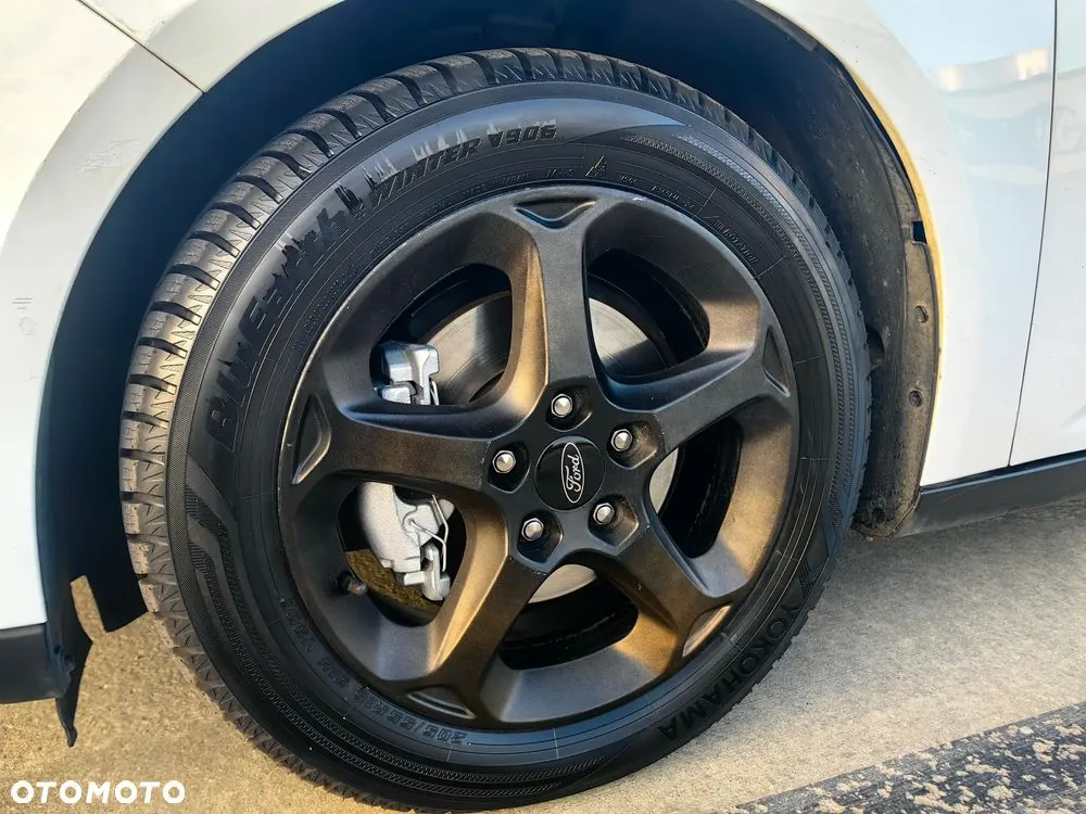 Ford Focus 2018 photo 2