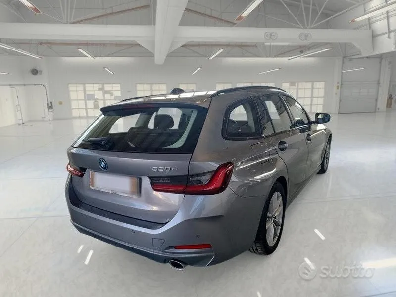 BMW 320 2023 photo 4