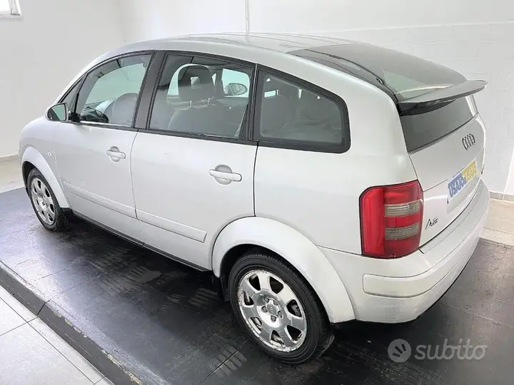 Audi A2 2004 photo 2