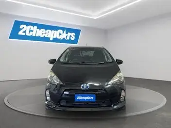 Toyota Aqua 2013 photo 3