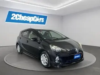 Toyota Aqua 2013 photo 4
