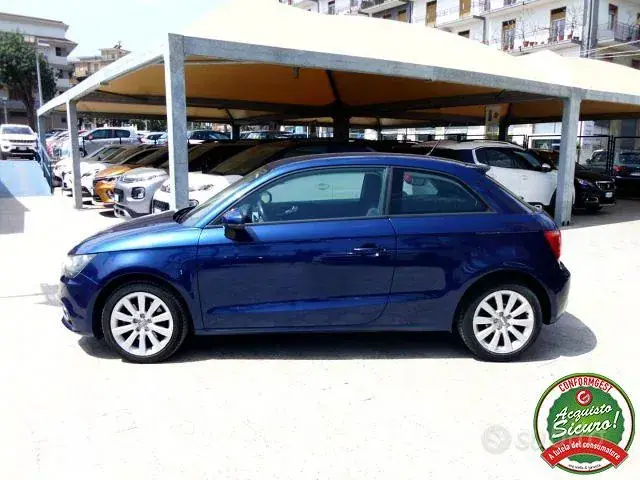 Audi A1 2010 photo 4